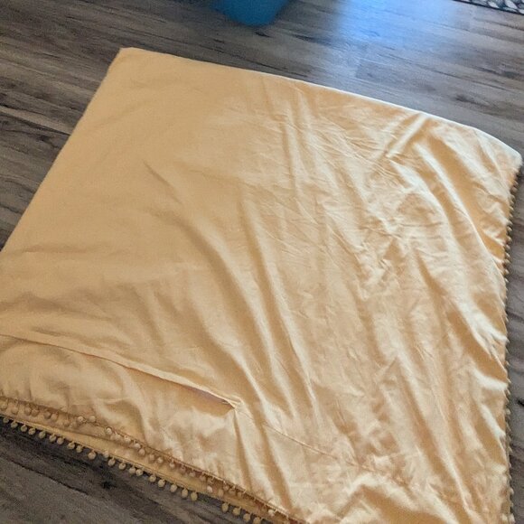 Butter Yellow Microfiber Duvet Cover and Pillowcases, King - Picture 3 of 6